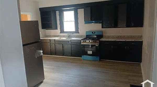3 bed, $1,850 — Photo 3