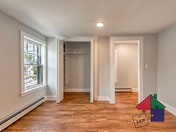 4th image of 166 N Winooski Ave Unit 3