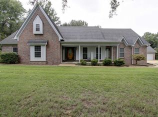8275 Ashley Dr, Olive Branch, MS 38654