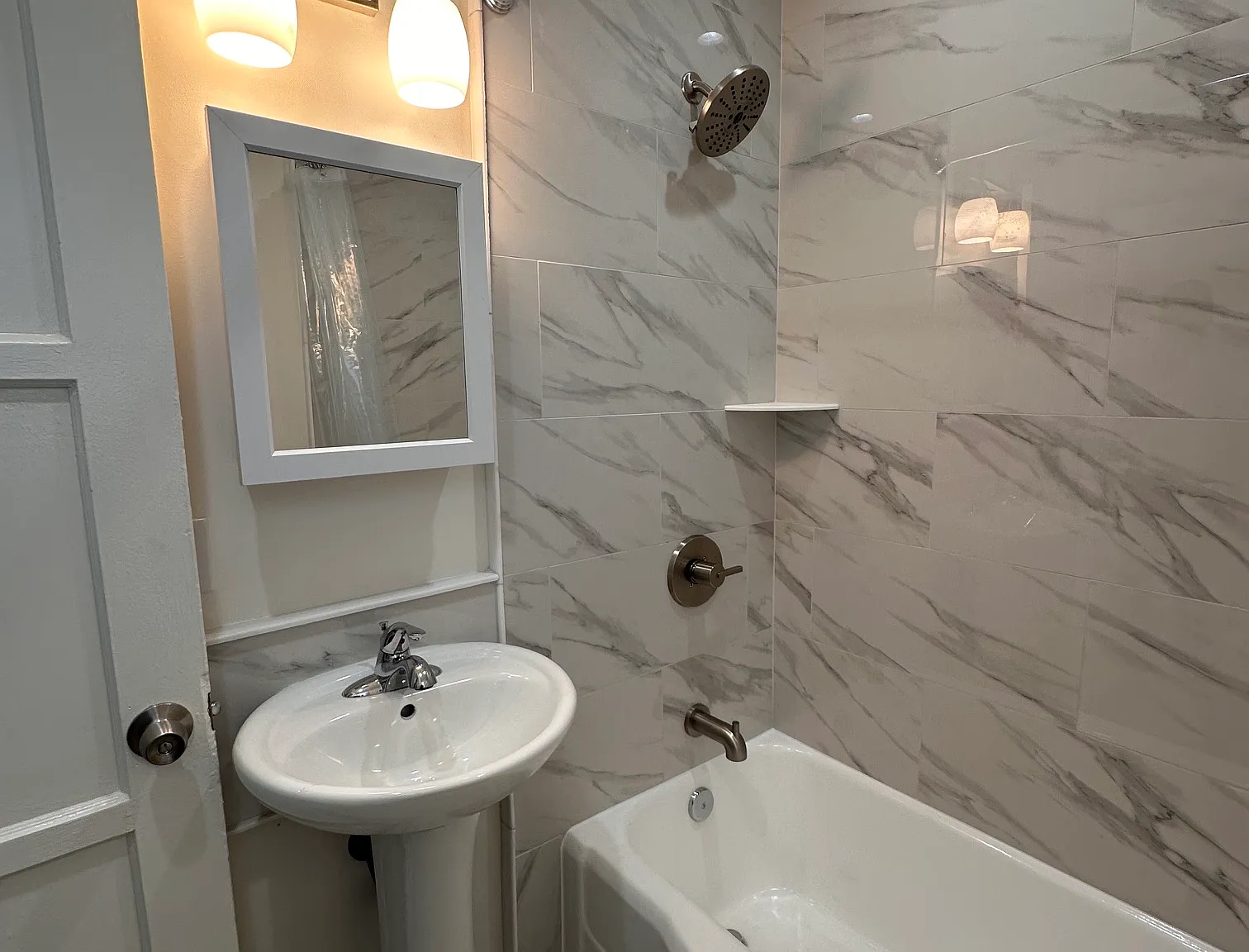 1 bed, $1,895 — Photo 3