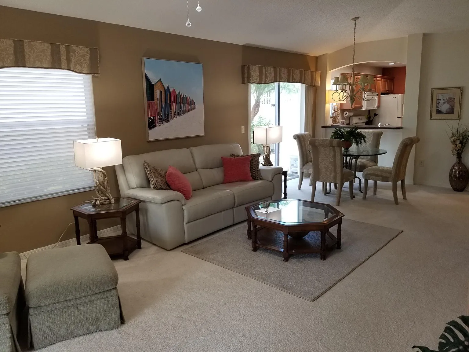 2 bed, 1200 sqft, $2,400 — Photo 3