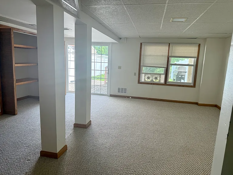 31 Plaza Ave — Photo 13