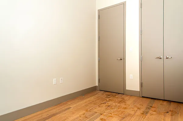 Rented by Nooklyn NYC LLC | media 18