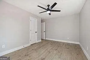 1560 Sams St SE — Photo 10