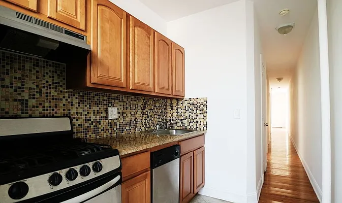 Rented by Voro, LLC | media 16