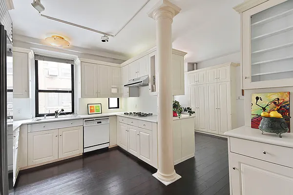 Sold by Corcoran | media 19