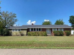 130 Foursquare St, Savannah, TN 38372