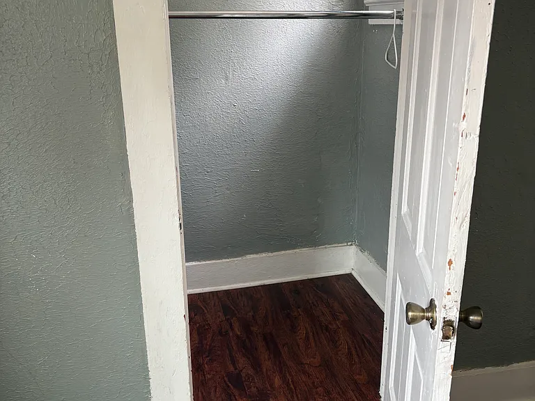 825 1/2 Caldwell St — Photo 7