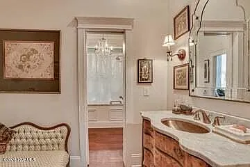 212 Jackson Ave #A — Photo 6