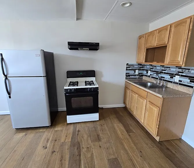 70 Main St #3A — Photo 3