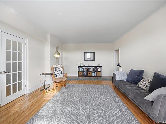 2nd image of 43 Calton Road #4A