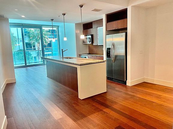 5th image of 111 N 12th St Unit 1420