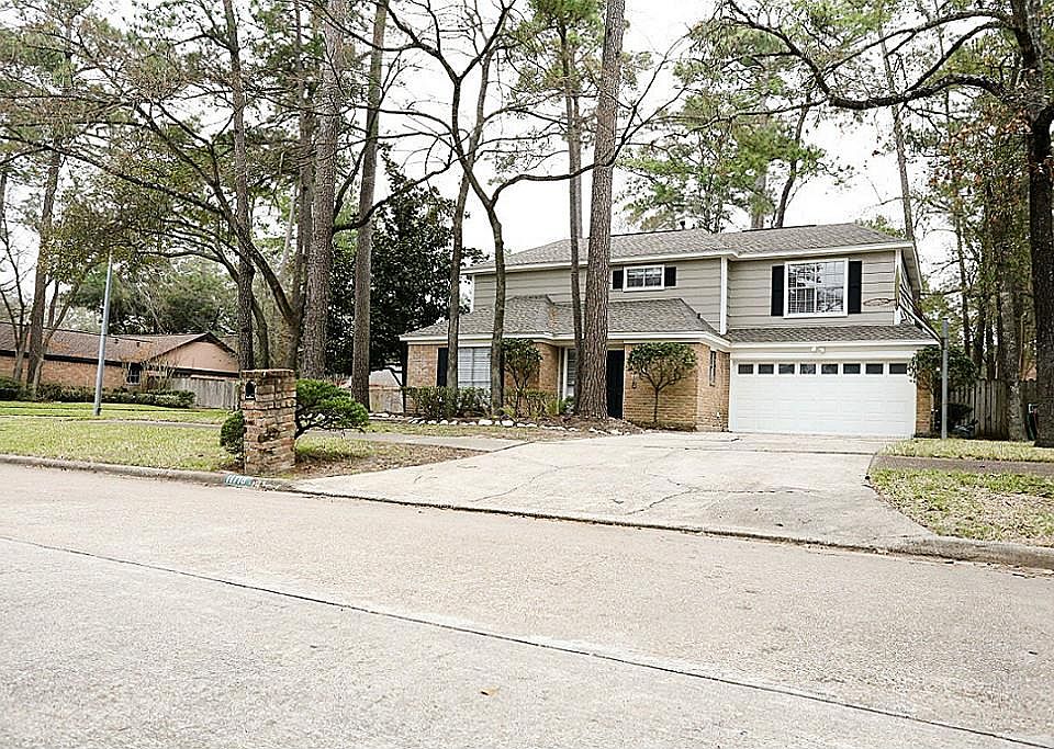 1st image of 11718 Stillwater Dr