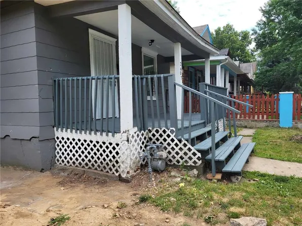 2607 Kensington Ave, Kansas City, MO 64127
