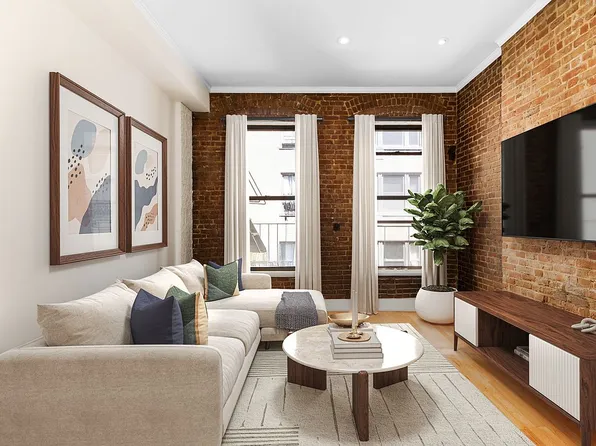 313 E 56th St APT 2C, New York, NY 10022