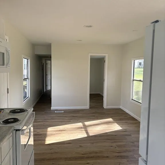 512 S Brownsville St — Photo 7