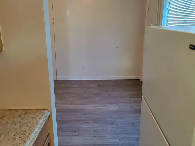 9632 Aurora Ave N #6 — Photo 4