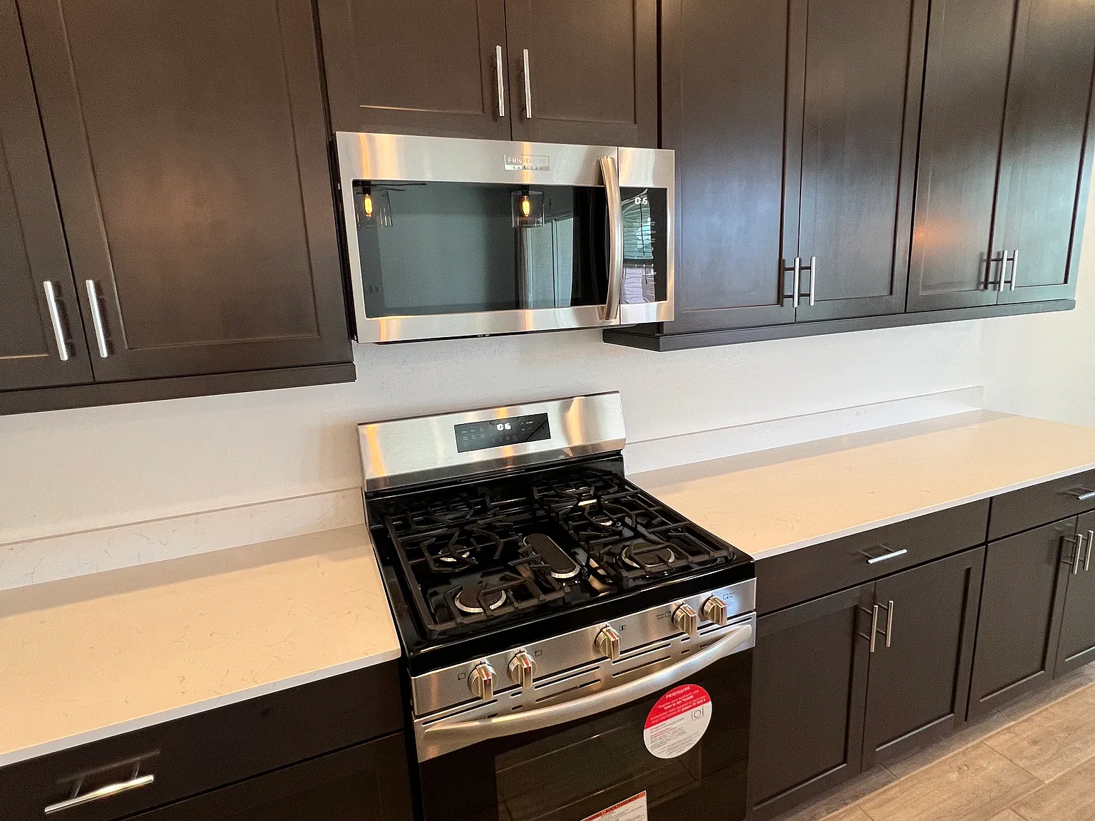 4 bed, 2649 sqft, $2,600 — Photo 2
