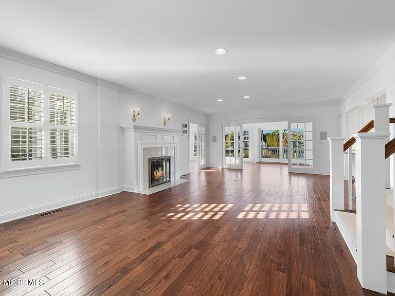 954 Barnegat Ln — Photo 18