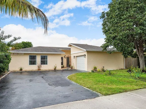 387 NW 39th Way, Deerfield Beach, FL 33442