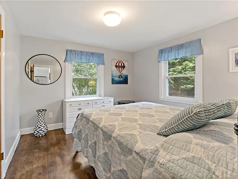 76 S River Dr — Photo 6