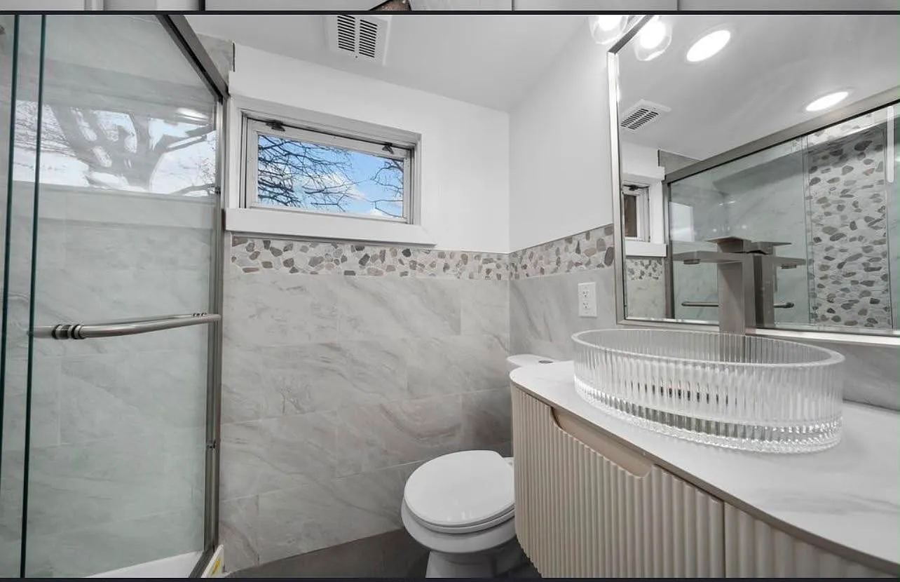3 bed, 2.0 bath, $3,100 — Photo 2