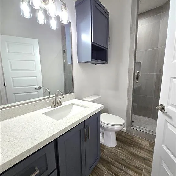 913 N Clarence Ave #4 — Photo 9