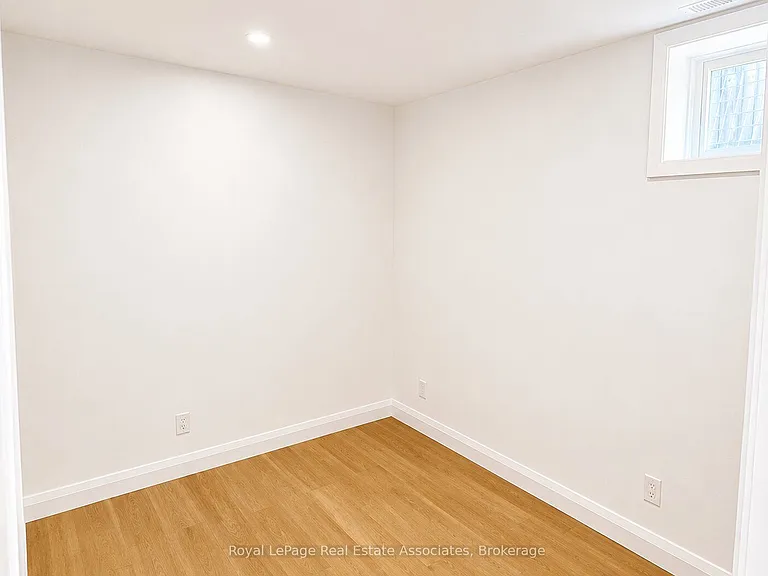 17 White Ave #1 — Photo 10