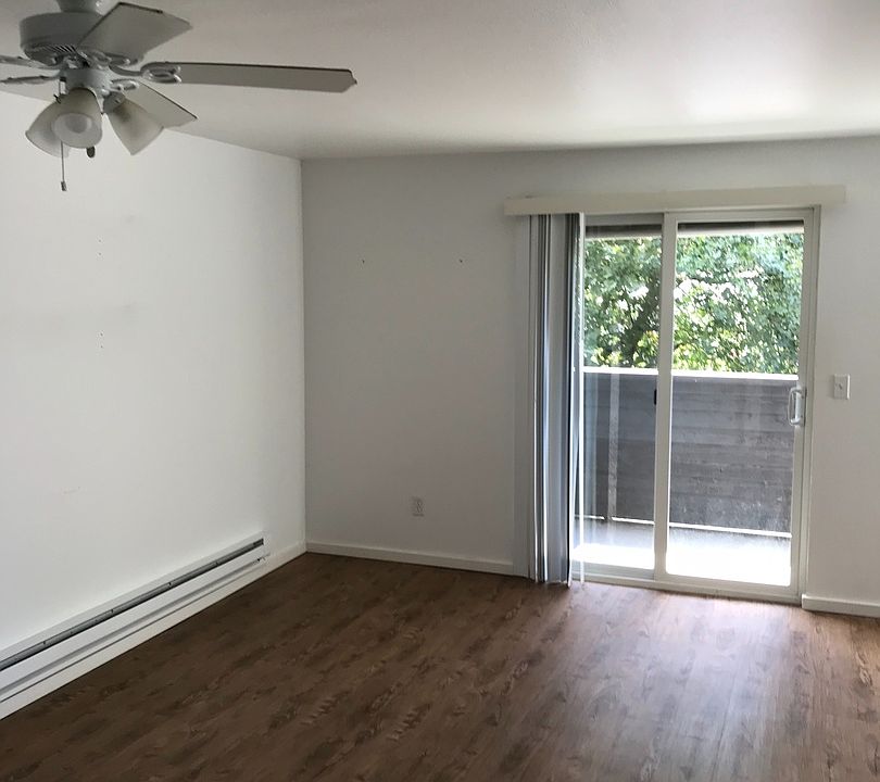 1st image of 10730 Stone Ave N #107303