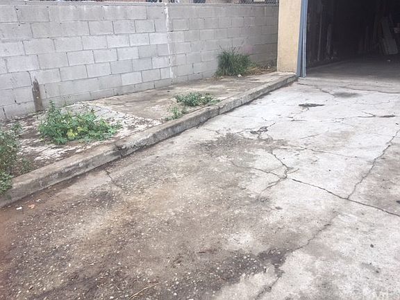 Drive way to garage