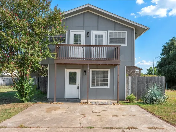 702 Swiss Ct, College Station, TX 77840