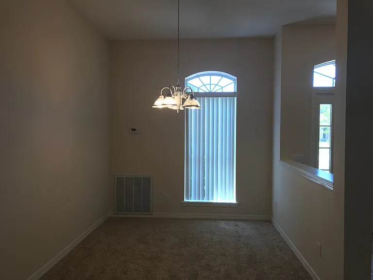 2642 Hidden Creek Dr — Photo 7
