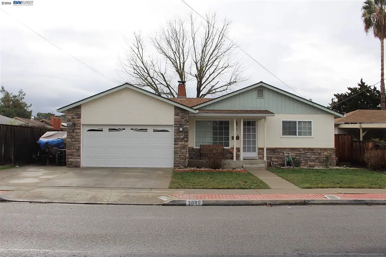 3889 Dartmouth Way photo 1