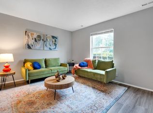 12002 Morningside Dr, Louisville, KY 40229