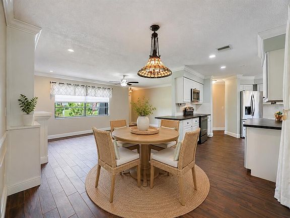 3rd image of 9331 SAN BERNANDINO AVENUE
