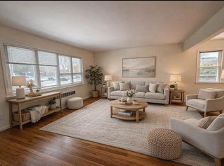 45-68 189th St #A, Flushing, NY 11358