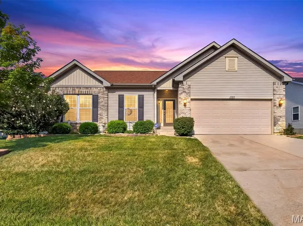 1125 Crystal Creek Pkwy, Wentzville, MO 63385