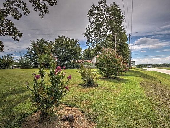 3rd image of 35868 S Highway 82
