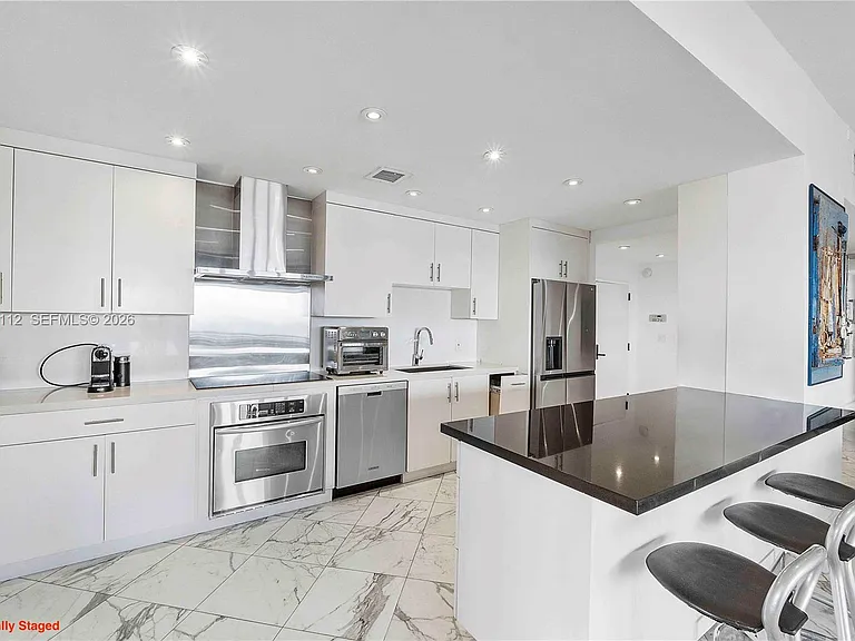 2 Grove Isle Dr #BPH10 — Photo 9