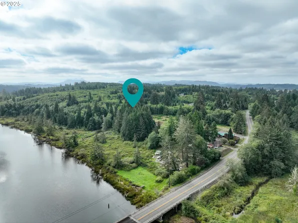 36655 King Kong Ln, Astoria, OR 97103