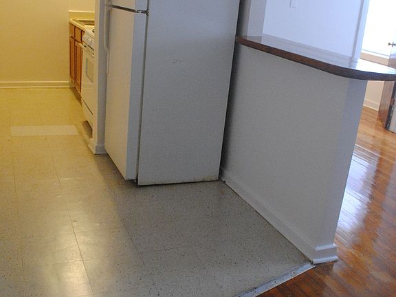 3rd image of 5601 W West End Ave APT 205