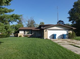 1905 E Locust St, Kankakee, IL 60901