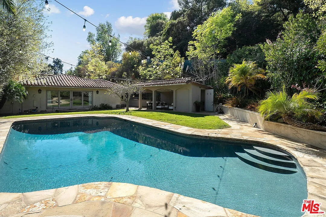 5 bed, 6.5 bath, 3880 sqft, $17,000 — Photo 1