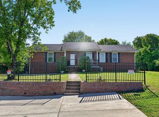 833 Leeville Rd, Lebanon, TN 37090