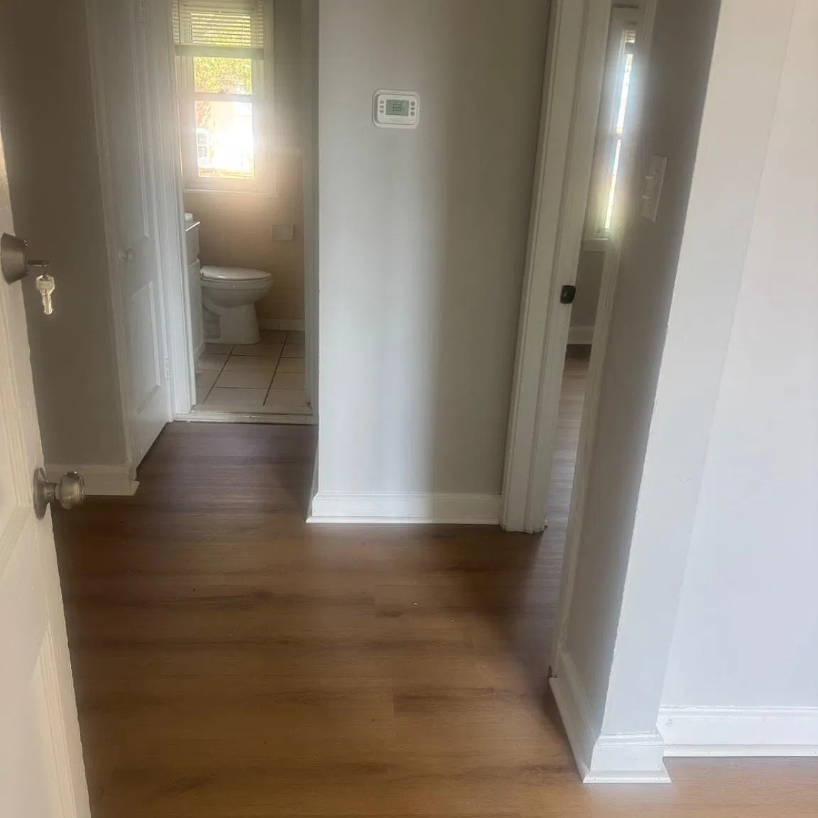 2 bed, 1.0 bath, 1575 sqft, $1,400 — Photo 2