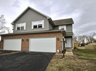 452 Sumner St, Genoa City, WI 53128