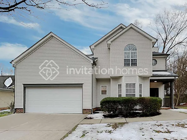 11908 Harris Pointe Dr, Charlotte, NC 28269