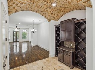 5411 Gibson St, Houston, TX 77007