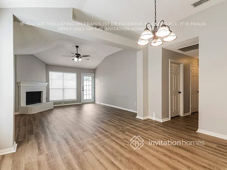 1044 Waterview Dr — Photo 6