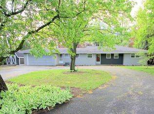 40 Valley Rd, Indian Creek, IL 60061